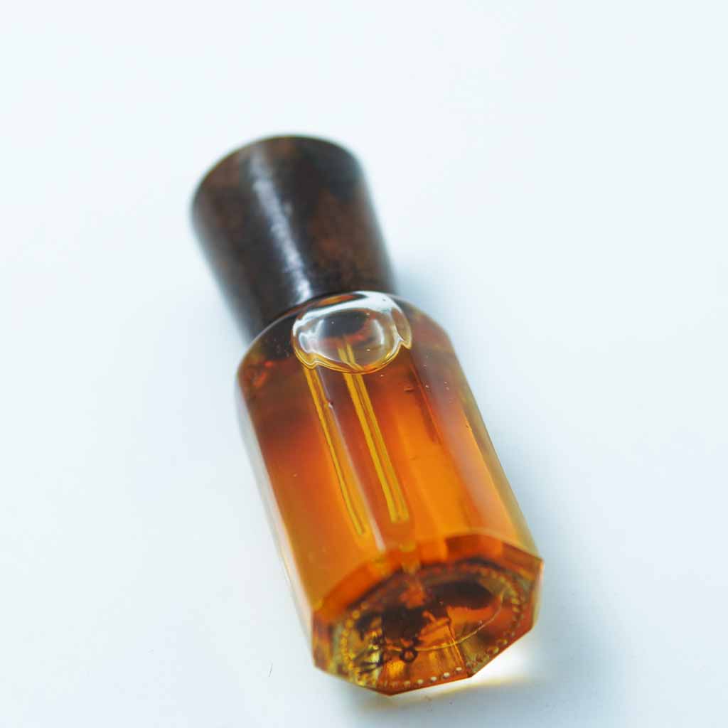 (LIMITED EDITION) Kuwaiti Oud Attar – Strong Oud & Amber Perfume Oil | Luxury Arabian Attar